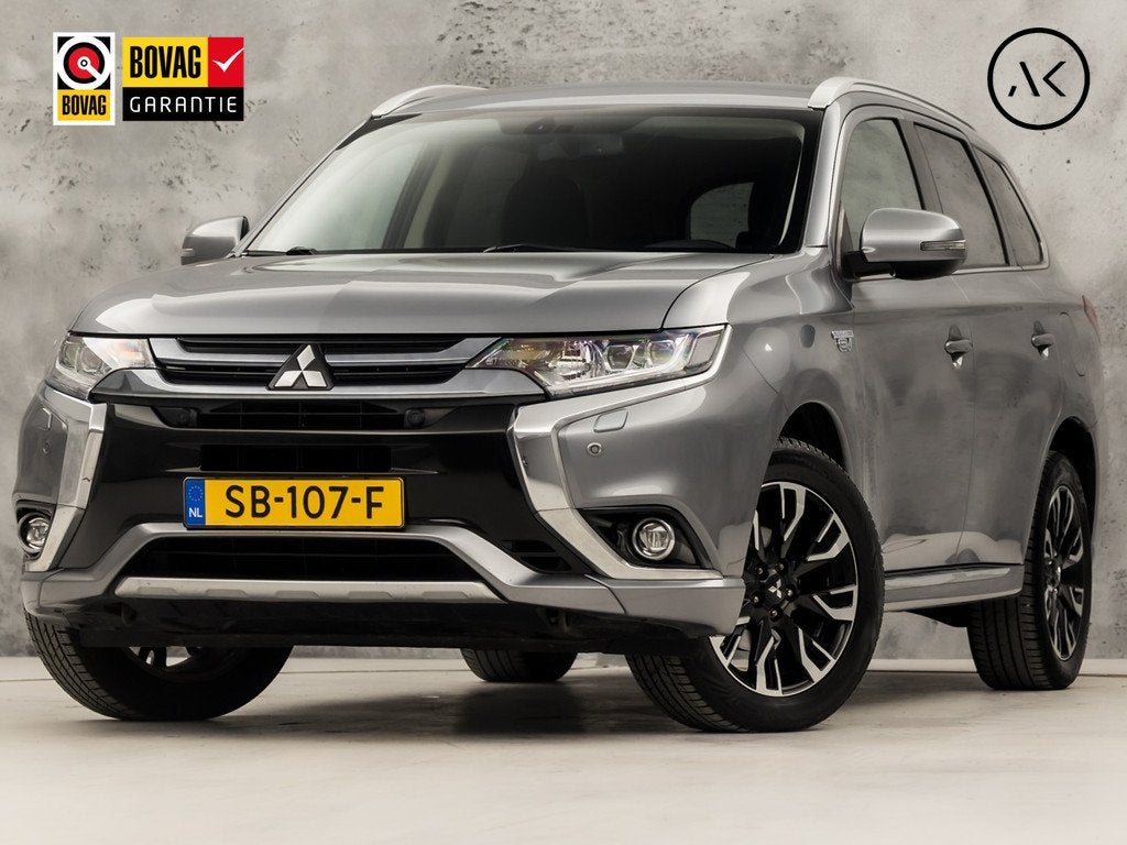 Mitsubishi Outlander 2.0 PHEV Deluxe 203Pk Automaat (CAMERA,, Auto's, Automaat, 4 cilinders, Bedrijf, Vierwielaandrijving