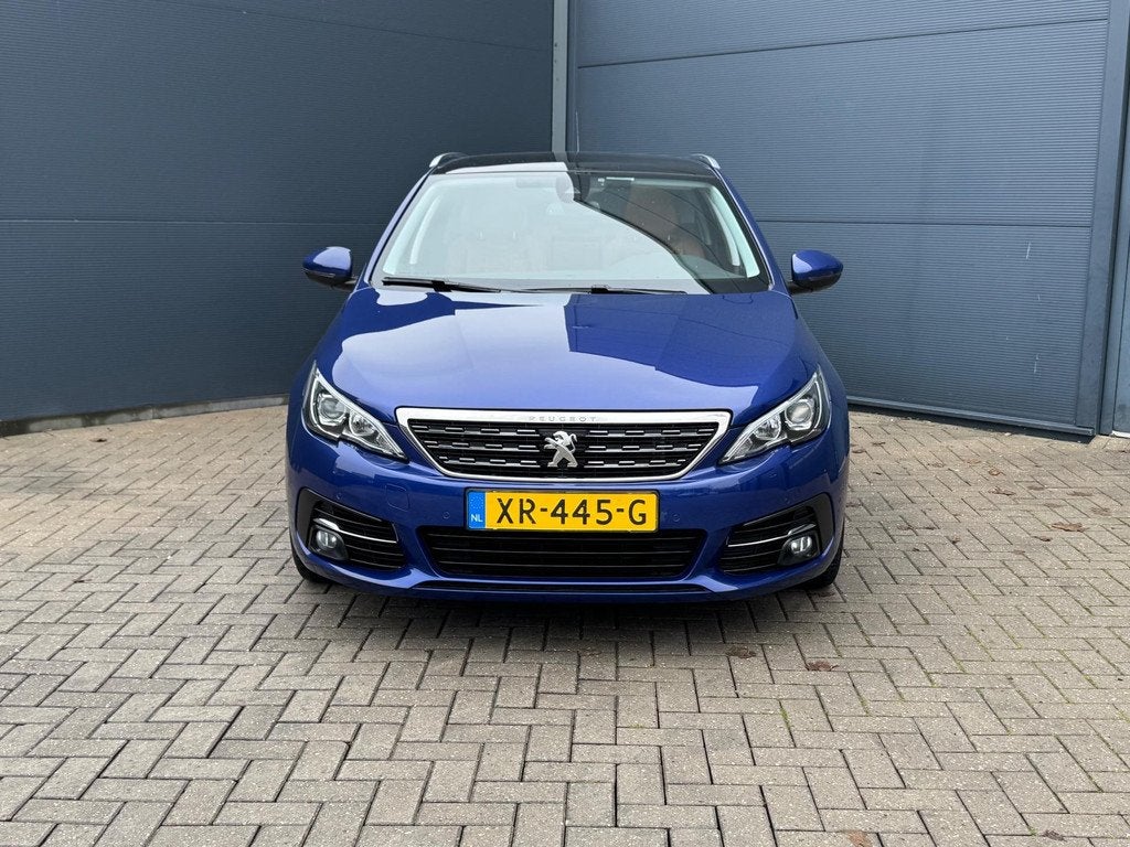 Peugeot 308 SW 1.2 PureTech Leder / 360 Camera / Panodak, Voorwielaandrijving, Gebruikt, Euro 6, 1199 cc