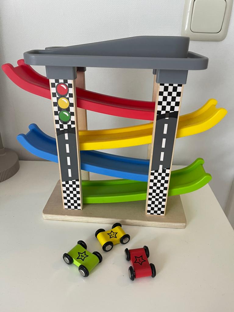 Lupilu houten racebaan, Ophalen