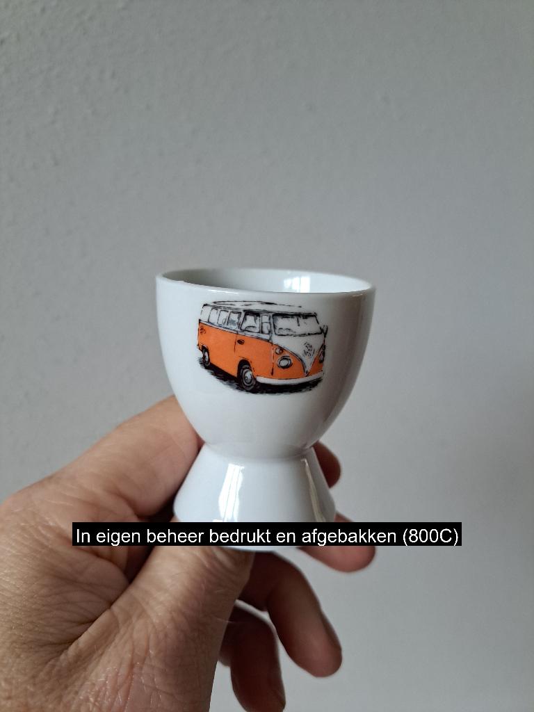 Eierdopje met oranje Volkswagen bus, porselein D4.5xH6cm, Ophalen of Verzenden, Nieuw, Porselein, Overige typen