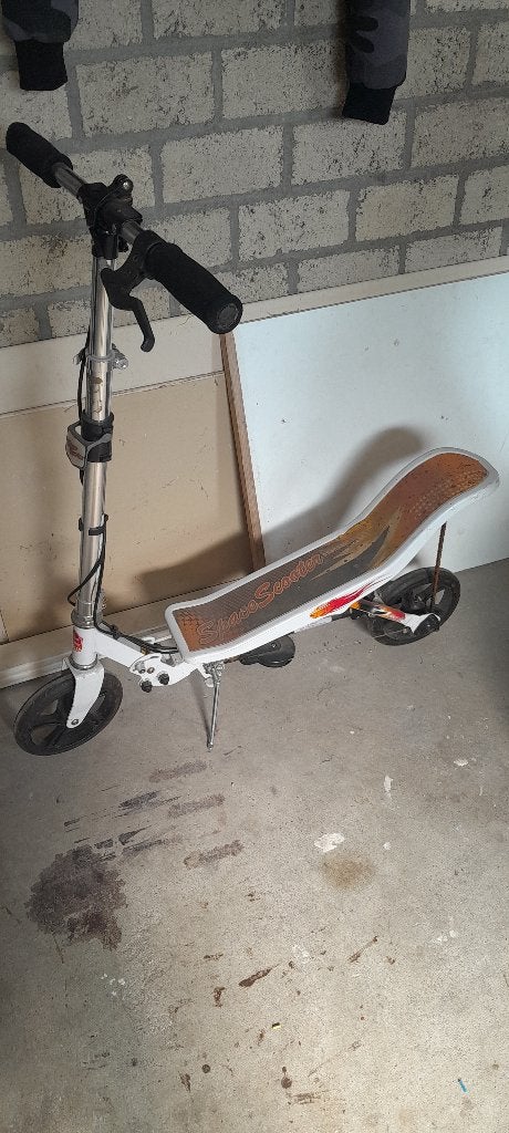 Space scooter, Fietsen en Brommers, Steps, Ophalen of Verzenden, Gebruikt, Overige typen