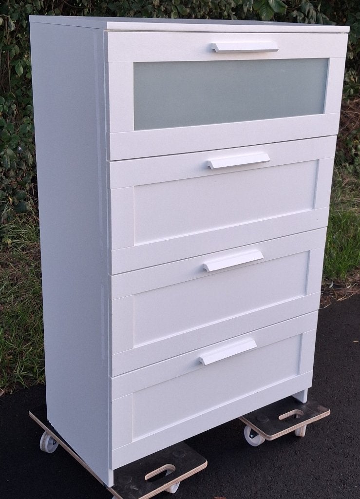 Ikea BRIMNES Ladekast met 4 lades, wit/frosted glas, Ophalen, 100 tot 150 cm, Overige houtsoorten, 50 tot 100 cm