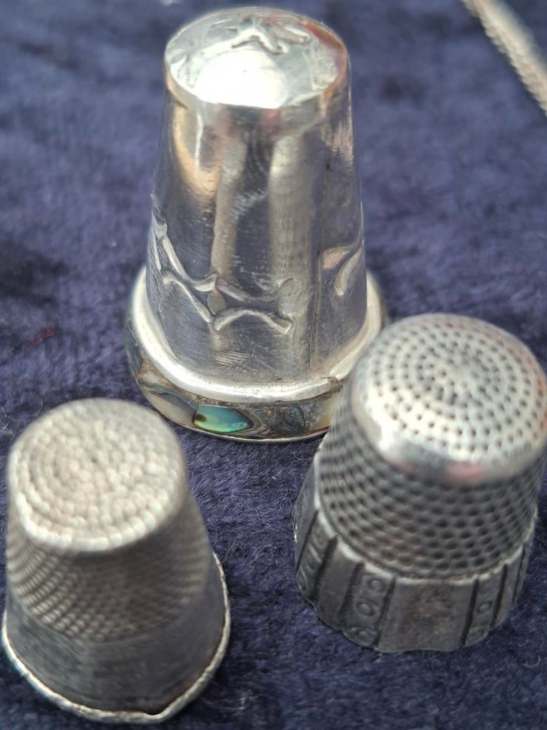 3x zilveren vingerhoed, Ophalen, Zilver