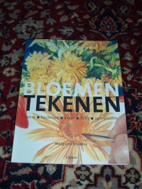 Bloemen Tekenenvorm::::techniek, kleur, licht, compositie., Ophalen of Verzenden, Zo goed als nieuw, Tekenen en Schilderen, Margaret Stevens .