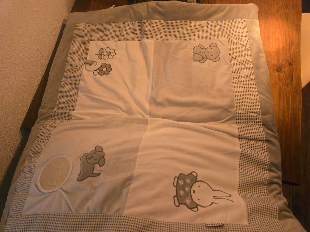 Zacht boxkleed met leuke afbeeldingen, Ophalen of Verzenden, Zo goed als nieuw, Vierkant, Boxkleed