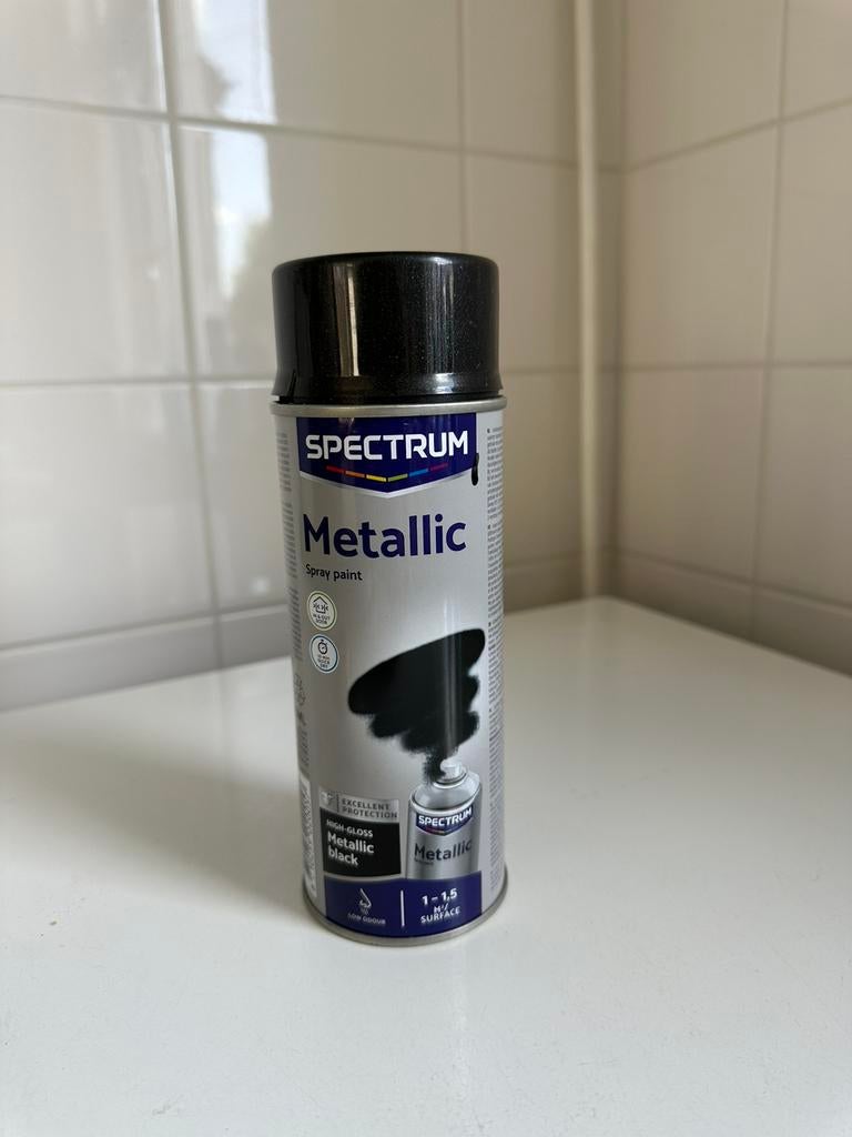 Metalic lak zwart spuitbus, Ophalen of Verzenden, Zo goed als nieuw, Wit, Lak