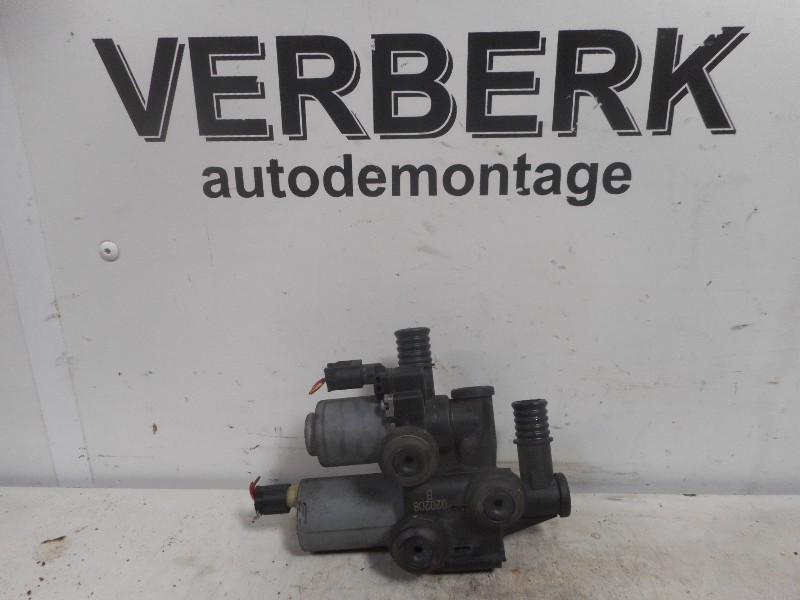 Kachelkraan Elektrisch 3 serie Compact (E46/5) 2003, Auto-onderdelen, Gebruikt, Petuelring 130, München 80809, , Duitsland, BMW