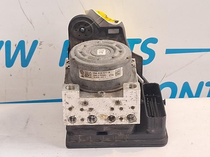 ABS Pomp van een Audi A3, Gebruikt, -, Verzenden, -