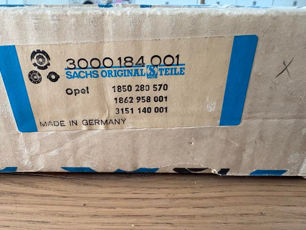 Koppelingset Opel Kadett C, Ophalen, Nieuw, Opel