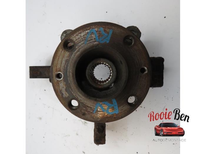 Fusee rechts-voor van een Nissan Micra, Auto-onderdelen, Gebruikt, -, -, Ophalen of Verzenden