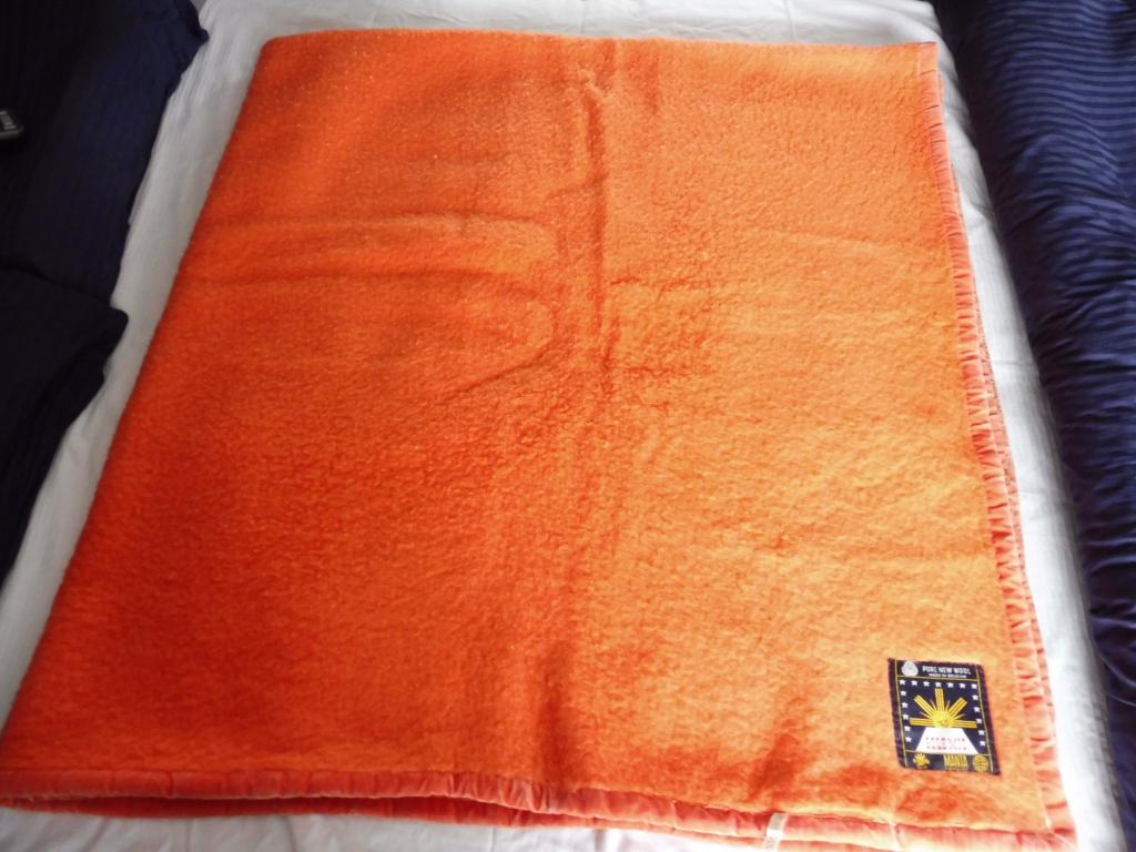 Prachtige wollen Sole Mio deken 220 x 240 cm wol, Huis en Inrichting, Woonaccessoires | Plaids en Woondekens, Zo goed als nieuw