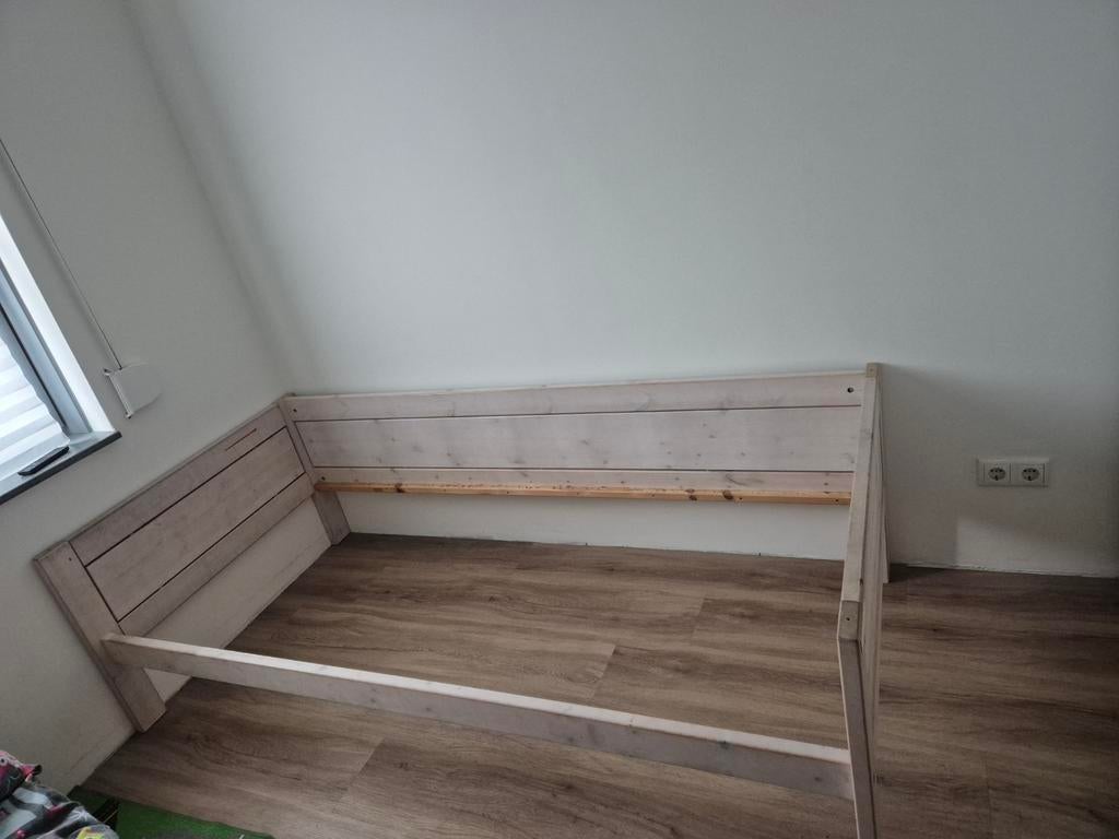 Lifetime bed ophoogsets en veel losse planken, Kinderen en Baby's, Kinderkamer | Stapelbedden en Hoogslapers, Ophalen, Gebruikt