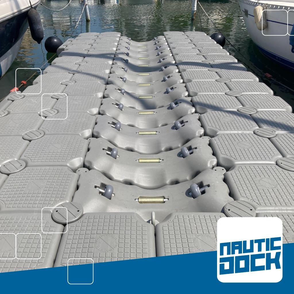 Bootlift 3,0 x 8,0 meter | NauticDock | Drive on Dok Jetdock, Watersport en Boten, Accessoires en Onderhoud, Info@nauticnederland.nl