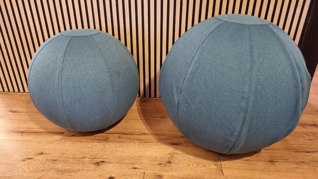 VLUV zitbal, Ophalen, Blauw, Zo goed als nieuw, Info@vluv.nl