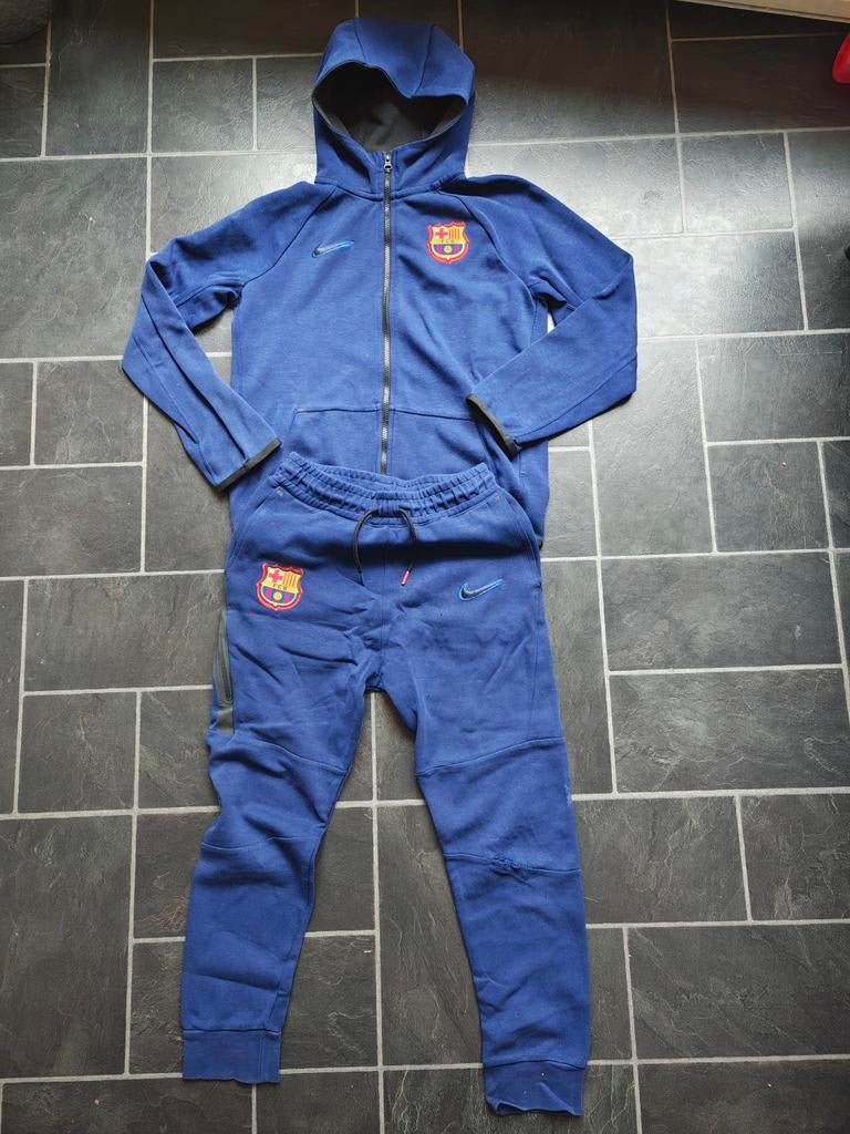 Nike Tech Fleece Barcelona kindermaat L, Ophalen of Verzenden, Gebruikt, Jongen of Meisje