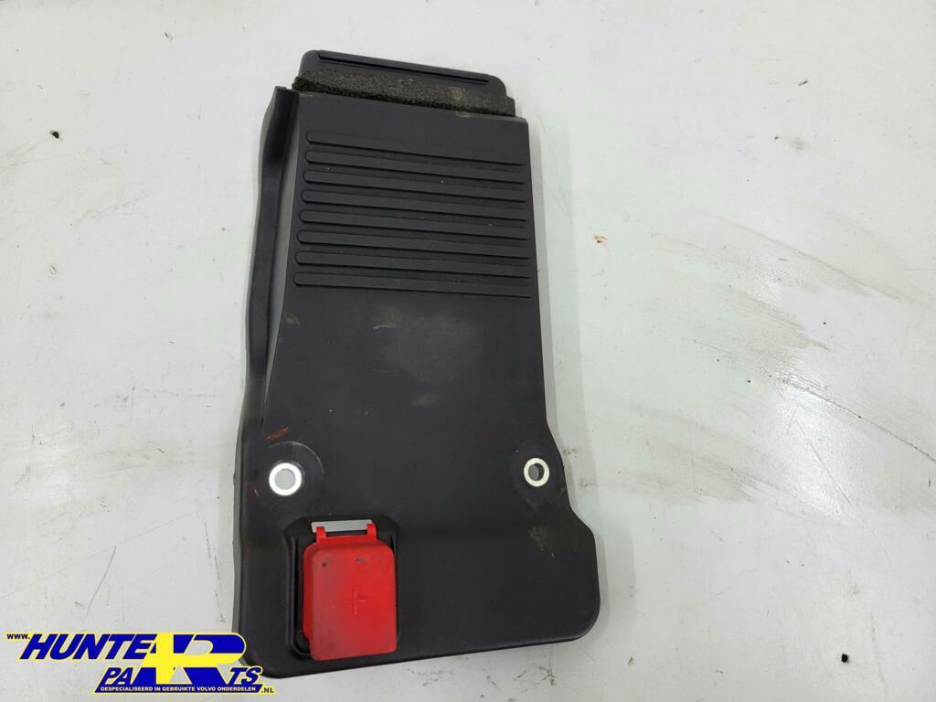Accubakdeksel Volvo V90/S90/V90CC/XC60/90 ('16-'22) 31479622, Gebruikt, Volvo