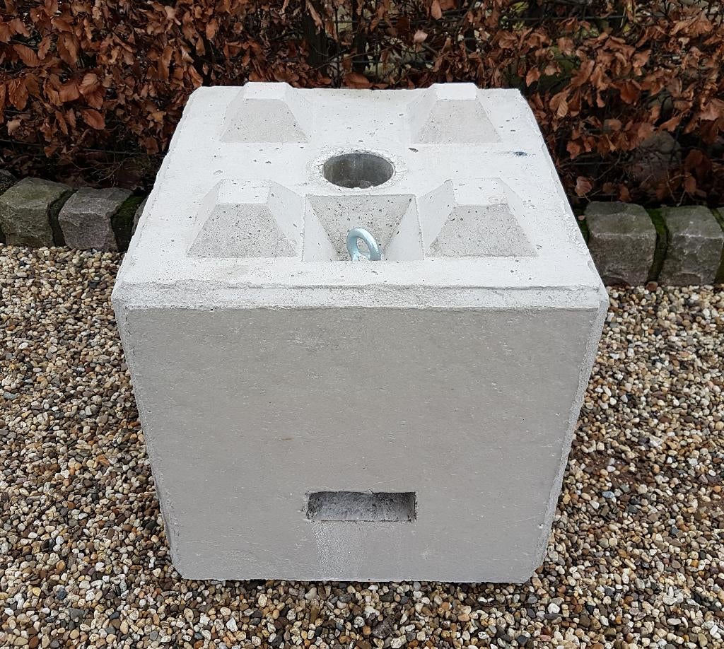 Huur Ballastblok mastvoet betonblok tent verlichting mega, Ophalen, Nieuw