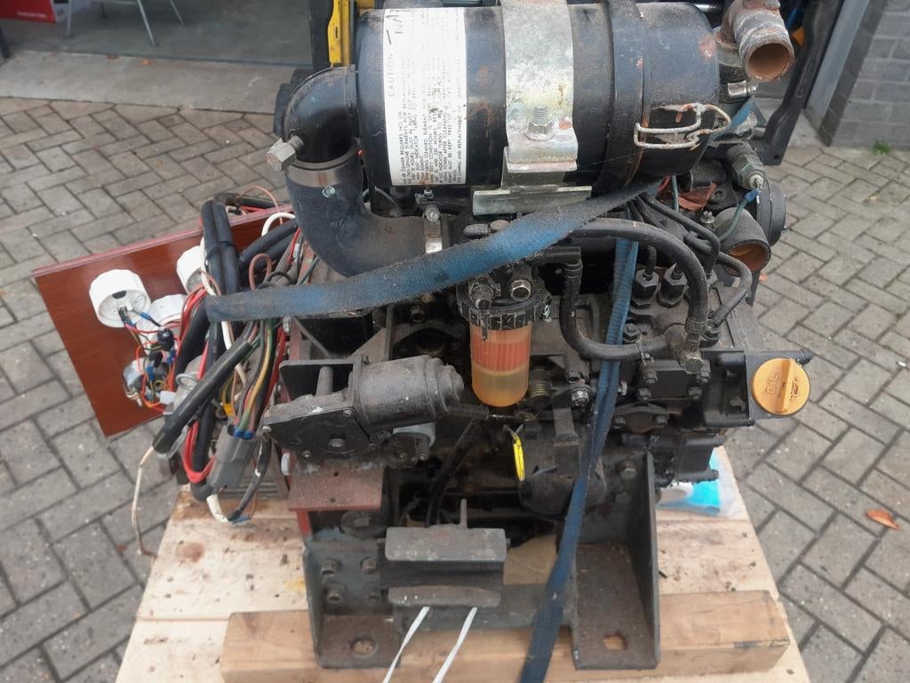 Komatsu yanmar john deere 30 72 -f2hao.879/02763 dieselmotor, Ophalen, Zo goed als nieuw, Dieselmotor, 1800 rpm of meer
