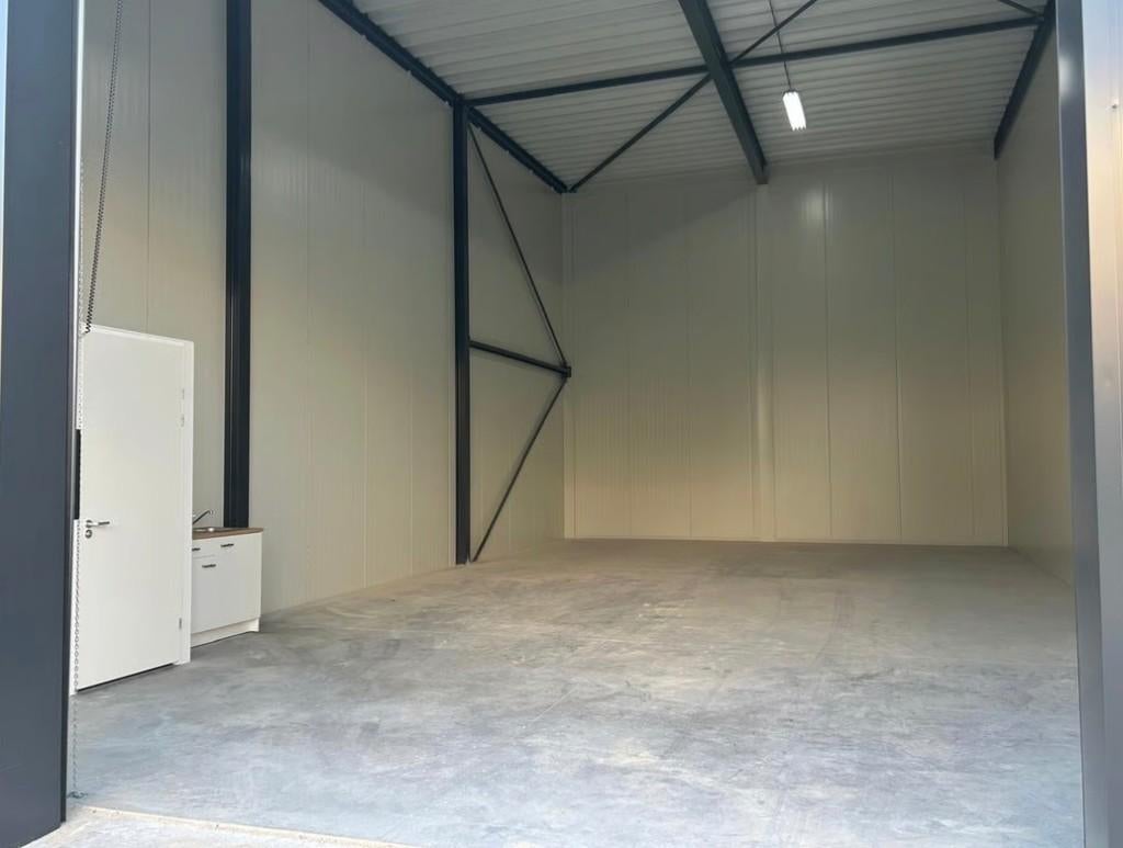 Bedrijfshal Bedrijvenpark Twente noord €895 pm 116m2, 116 m², Huur, Bedrijfsruimte
