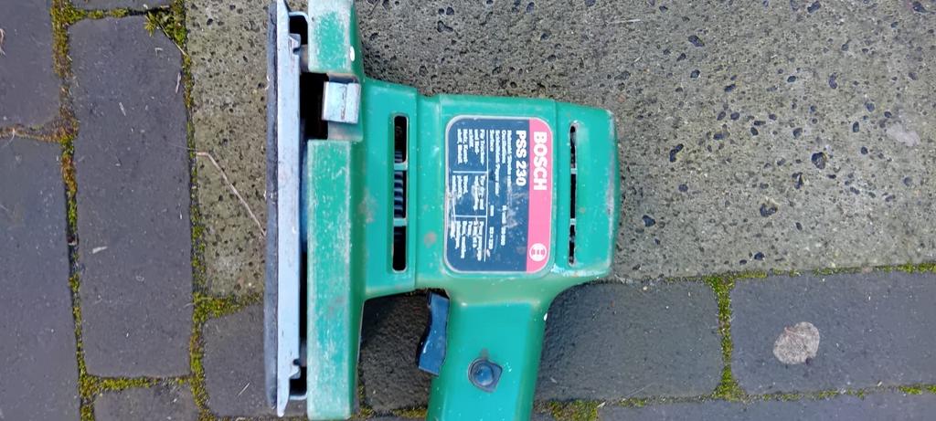 Bosch PSS 230 Vlakschuurmachine - Goed Werkend!, Ophalen, Gebruikt, Minder dan 600 watt, Vlakschuurmachine
