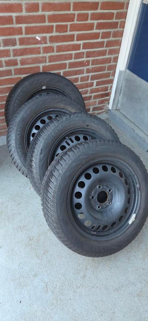 15 inch Winterbanden Opel 5x115, Ophalen, Zo goed als nieuw
