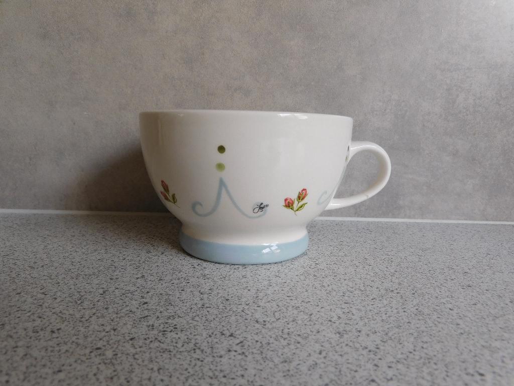 Thee kom 11 cm. Roosje Noa JET by ter Steege, Huis en Inrichting, Keuken | Servies, Ophalen of Verzenden, Zo goed als nieuw, Kom(men)