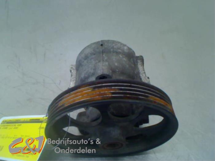 Stuurbekrachtiging Pomp van een Renault Trafic, Gebruikt, -, Renault, -