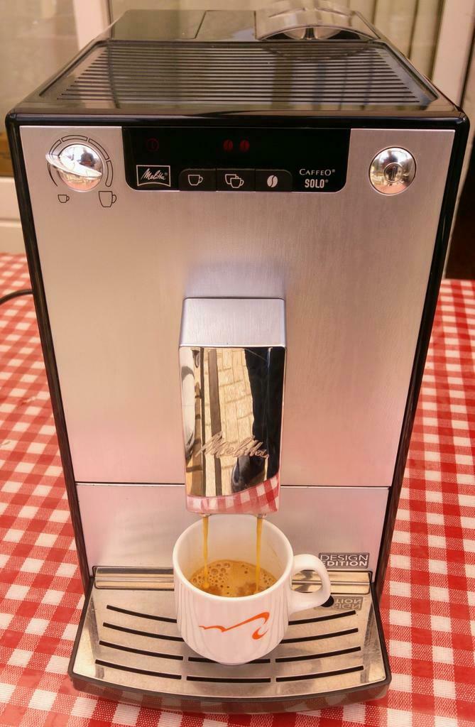 Melitta Caffeo Solo koffieautomaat, Witgoed en Apparatuur, Koffiezetapparaten, Ophalen, Gebruikt, Koffiebonen