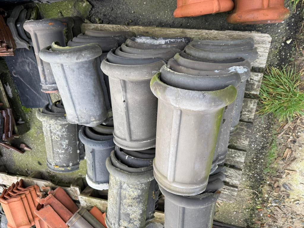 200x Nokvorsten rood / grijs/ zwart halfronde kraagvorsten, Doe-het-zelf en Verbouw, Dakpannen en Dakbedekking, Nieuw, Dakpannen
