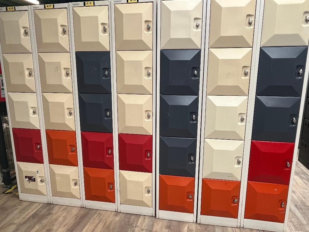 5 deurs lockers – Sonesto (Kleurrijke mix), Ophalen of Verzenden, 50 tot 75 cm, 150 tot 200 cm