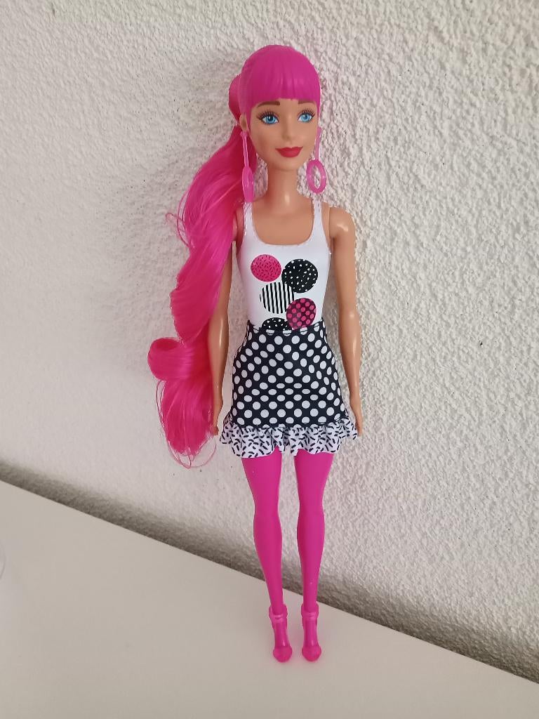 MOOIE COLOR REVEAL BARBIE POP (zo goed als nieuw), Kinderen en Baby's, Speelgoed | Poppen, Ophalen of Verzenden, Zo goed als nieuw