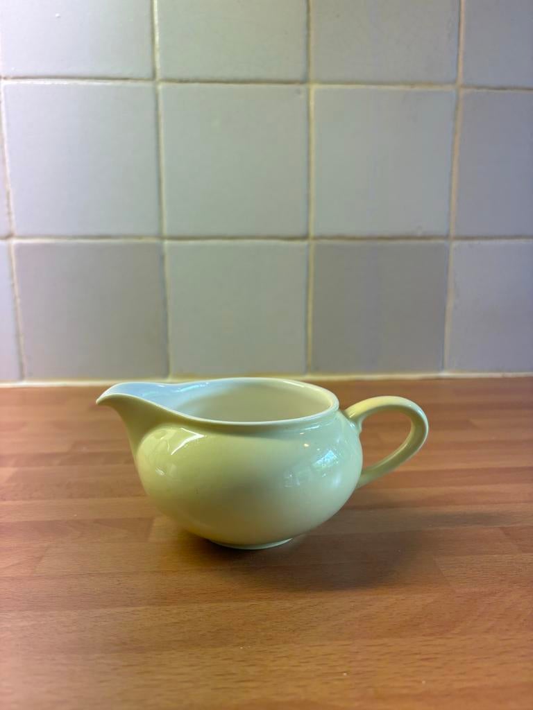 P Regout Pastel Melkkannetje - Perfecte Staat, Huis en Inrichting, Keuken | Servies, Overige typen, Ophalen of Verzenden, Zo goed als nieuw