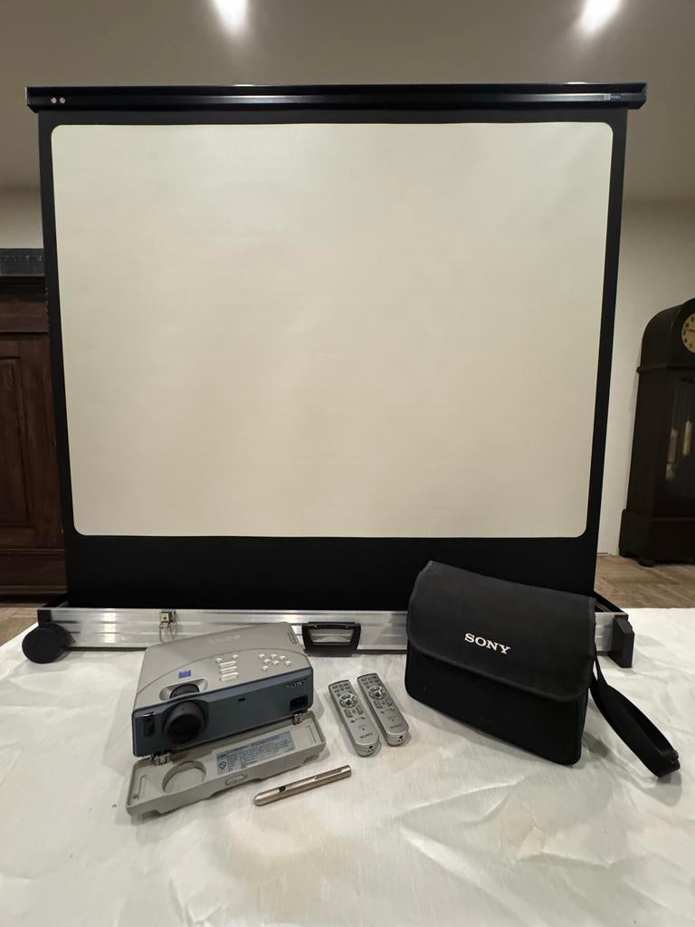 “🔥 Sony Beamer + Scherm 60 inch + extra’s - Nu Bieden, Ophalen of Verzenden, Zo goed als nieuw, Ultra HD (4K)