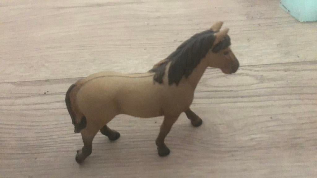 Schleich pony, Verzamelen, Dierenverzamelingen, Ophalen of Verzenden, Zo goed als nieuw, Paard, Beeldje of Figuurtje