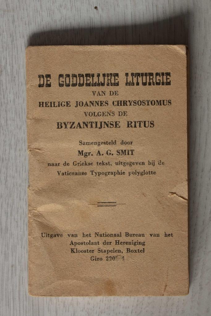 (nr.235) De goddelijke Liturgie van de heilige Johannes...., Christendom | Katholiek, Zie beschrijving, Ophalen, Gelezen