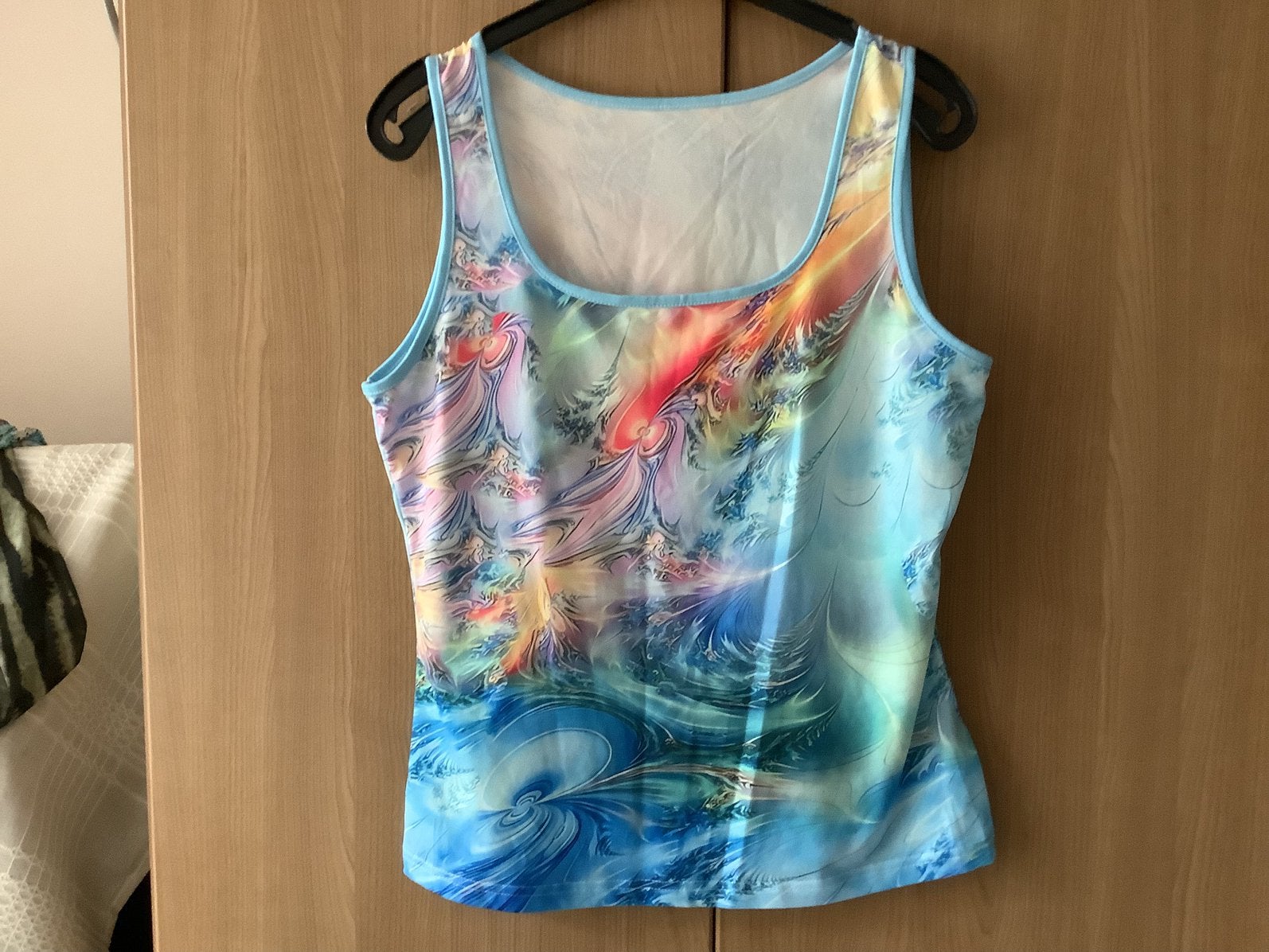 Topje. Medium.     nieuw!, Verzenden, Nieuw, Maat 38/40 (M), Zonder mouw