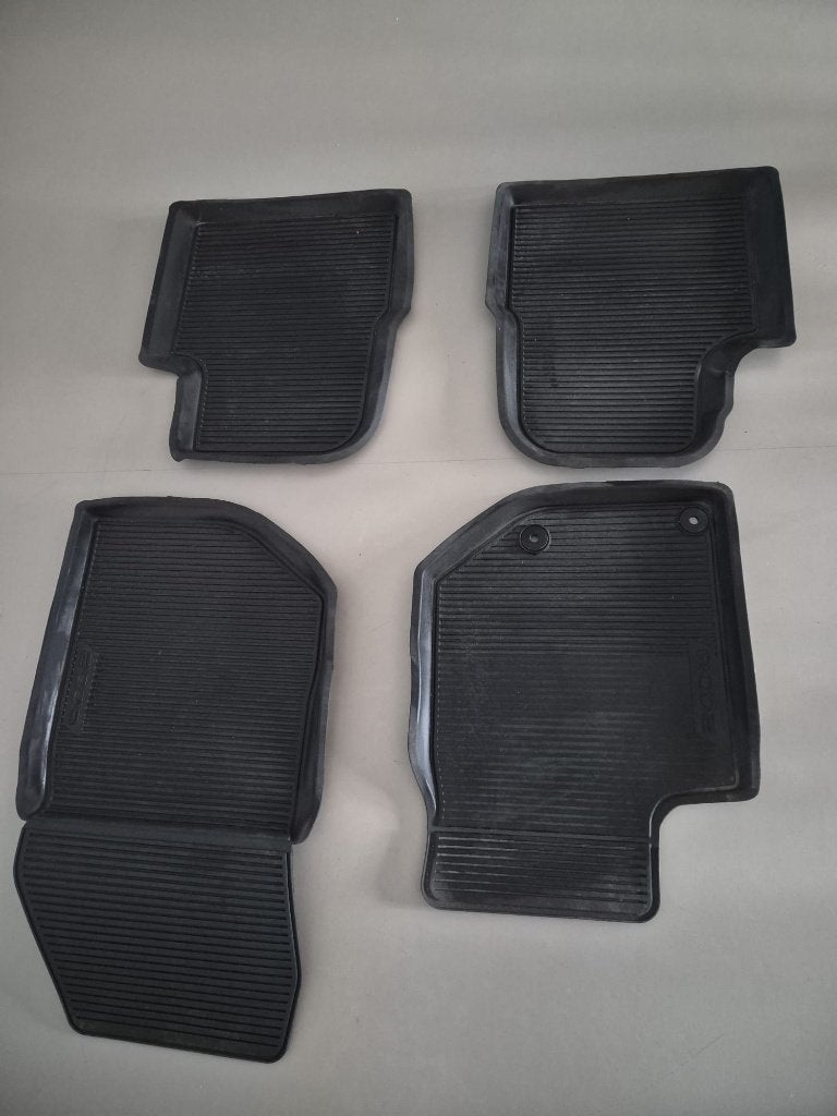 rubber auto matten set peugeot 2008, Ophalen of Verzenden, Zo goed als nieuw