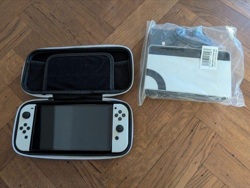 Nintendo Switch OLED