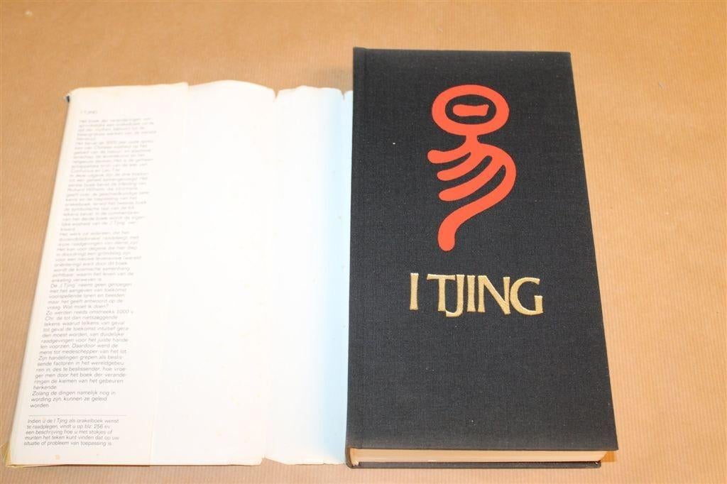 I Tjing Boek der Veranderingen — Jung, Wilhelm Vintage 1975, Ophalen of Verzenden, Gelezen, Overige onderwerpen, Achtergrond en Informatie