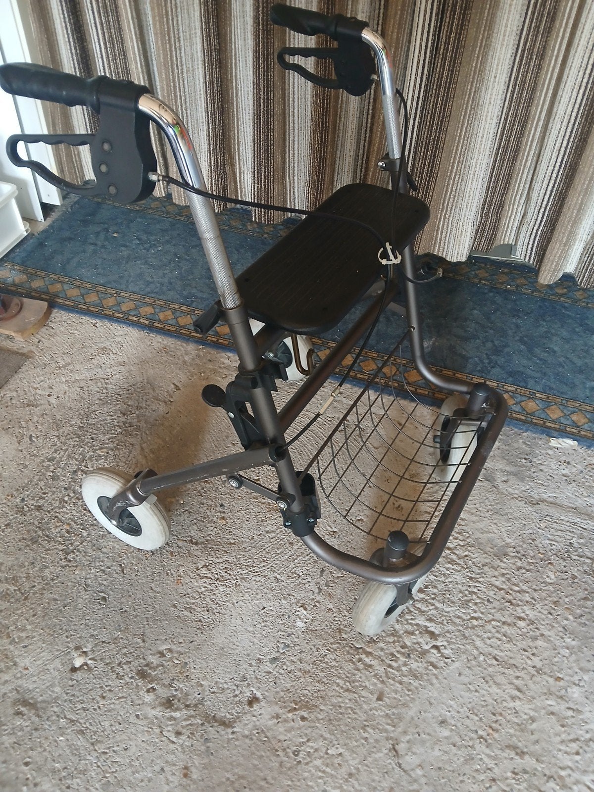 Degelijke en stevige rollator, Ophalen, Gebruikt