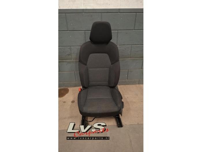 Stoel links van een Renault Clio, Auto-onderdelen, Interieur en Bekleding, Gebruikt, -, Renault, -