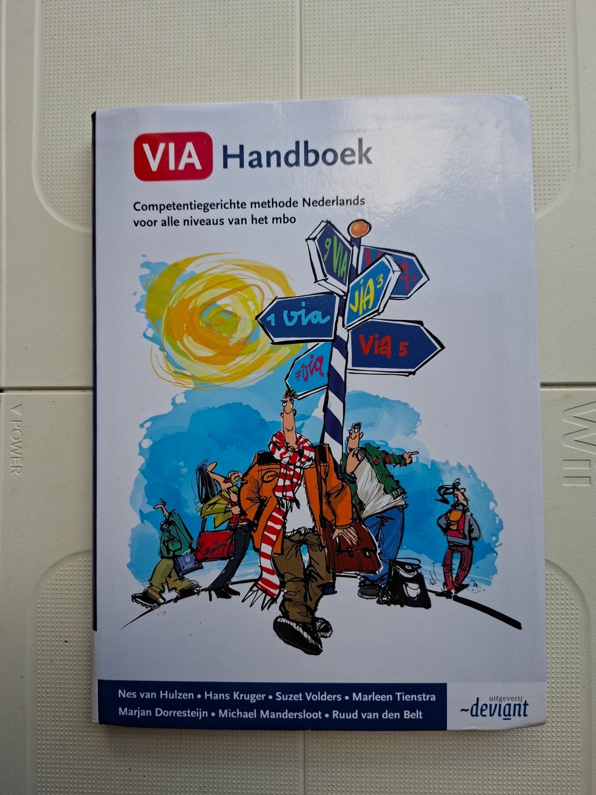 VIA Handboek Nederlands MBO - Alle Niveaus, Ophalen of Verzenden, Zo goed als nieuw, MBO, Nes van Hulzen, Hans Kruger, Suzet Volders, Marleen Tienstra