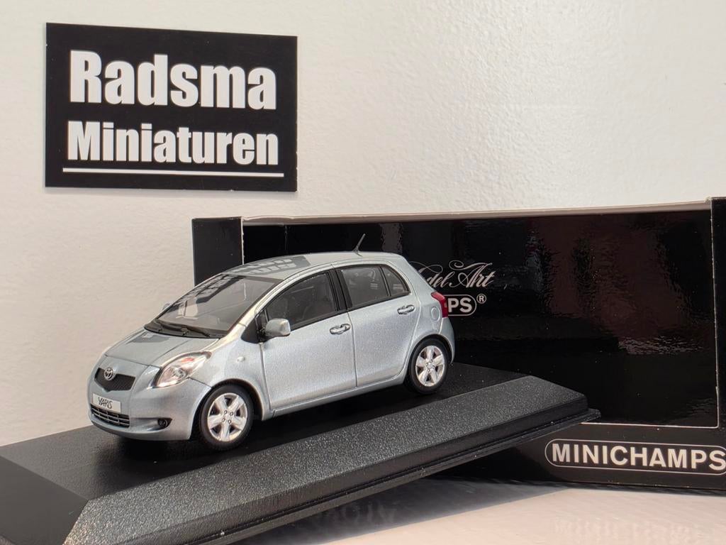 Toyota Yaris P90 5drs - Zilverblauw metallic 1:43 Minichamps, Hobby en Vrije tijd, Modelauto's | 1:43, Nieuw, Auto, MiniChamps