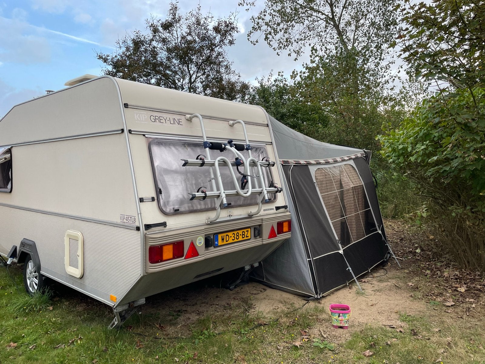 KIP Grey-Line 45 TLB 1989 — 831 kg, voortent en luifel, Caravans en Kamperen, Caravans, Kip, Treinzit, 750 - 1000 kg, Particulier