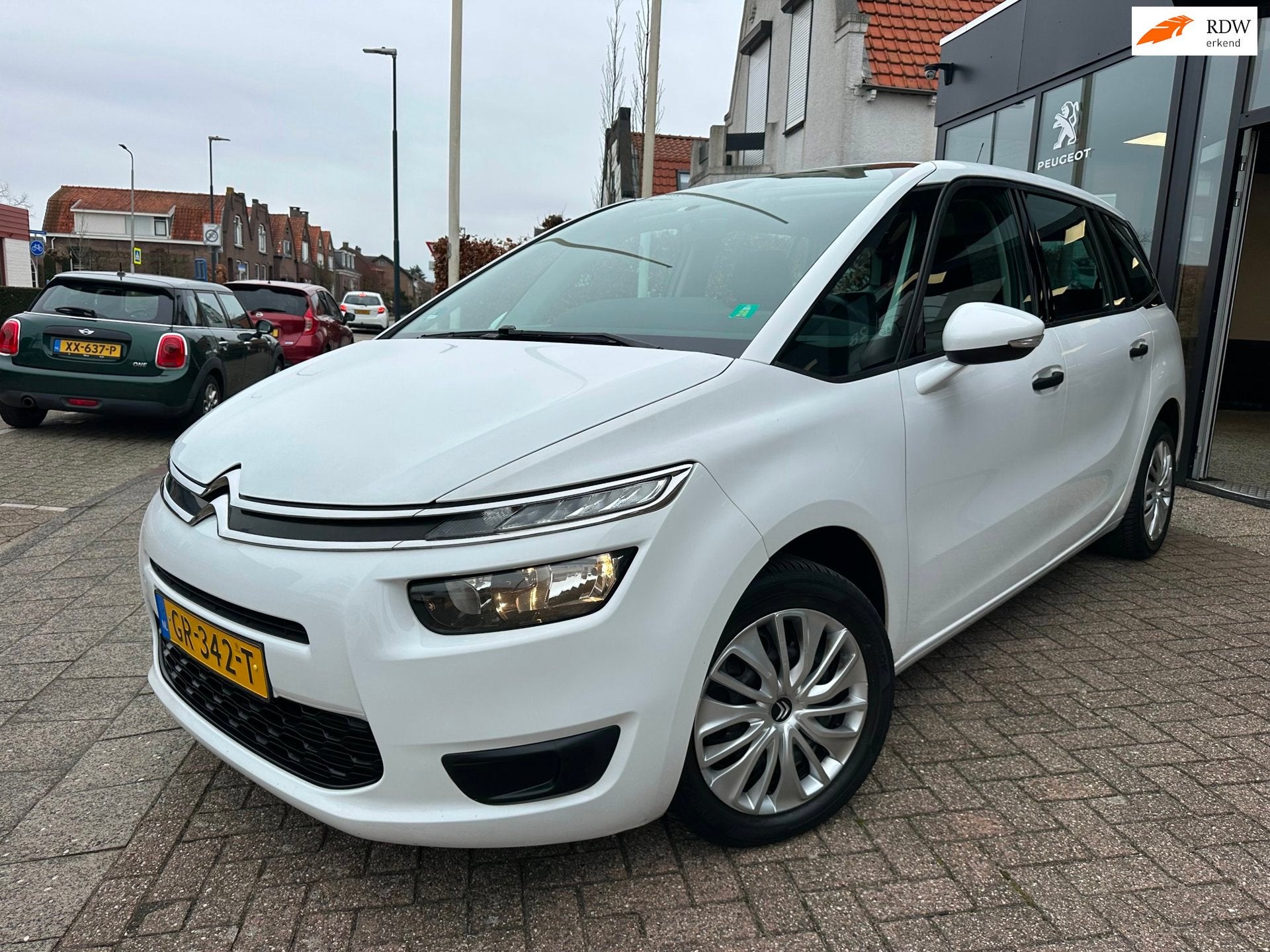 Citroen Grand C4 Picasso 1.2 PureTech Attraction|7 Persoons|, Auto's, Citroën, Voorwielaandrijving, 1350 kg, Stof, Gebruikt