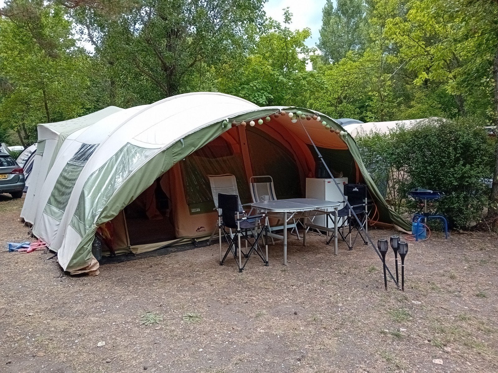 Cabanon Chamonix Deluxe 2013 met complete uitrusting, Ophalen, Beige, Cabanon, Aanwezig
