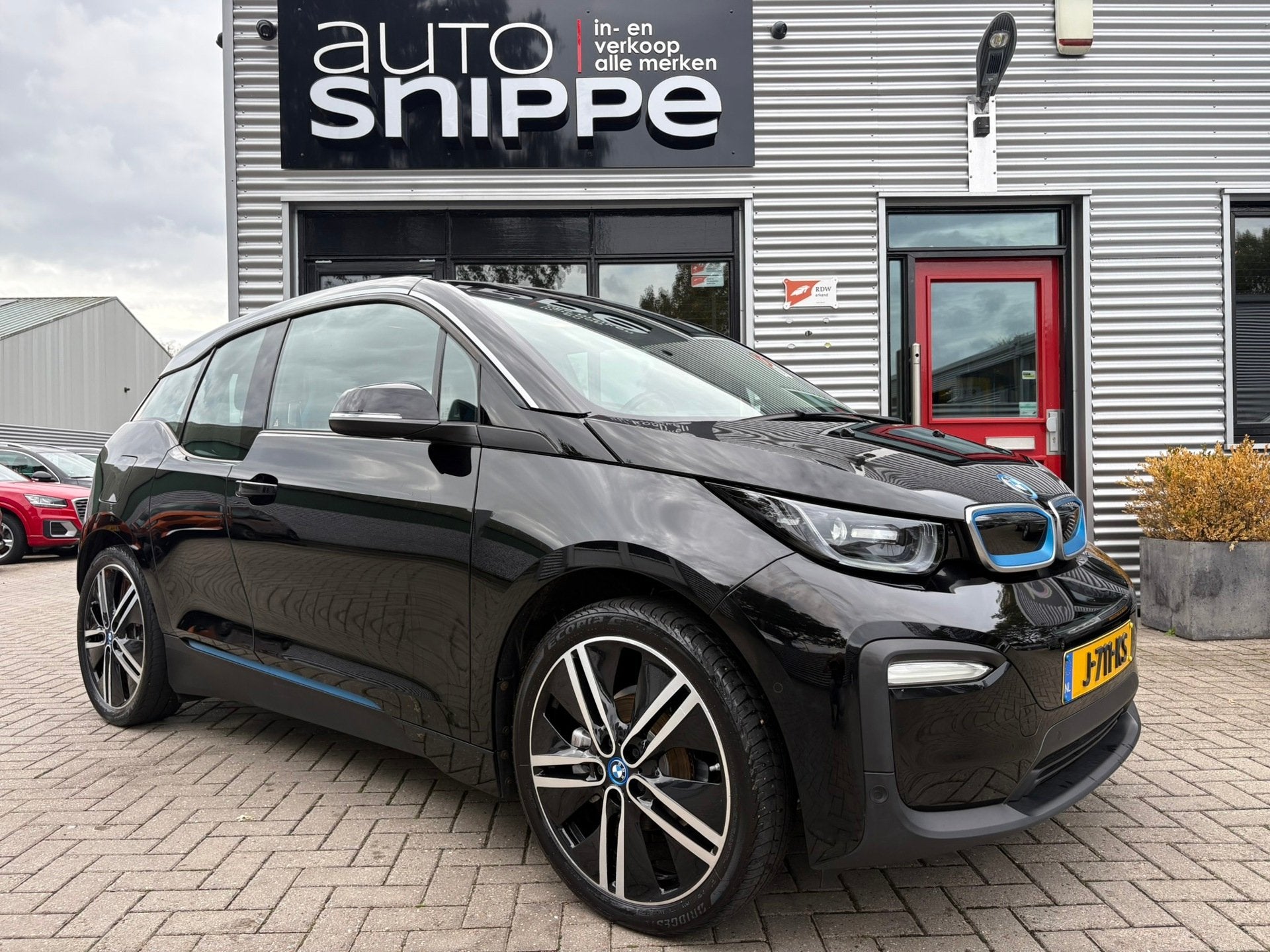 BMW I3 Executive Edition 120Ah 42 kWh -SOH 95%-GROOT SCHERM-, Automaat, Dealer onderhouden, Gebruikt, Zwart