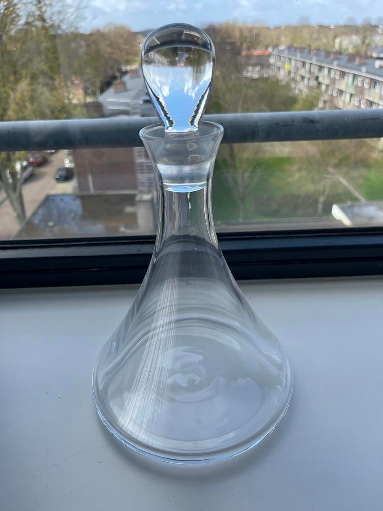 Glazen karaf met stop, Ophalen
