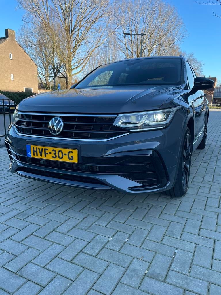 Volkswagen Tiguan 2.0 TSI 190pk 4Motion DSG 2021 Grijs, Automaat, 1984 cc, 2500 kg, Leder