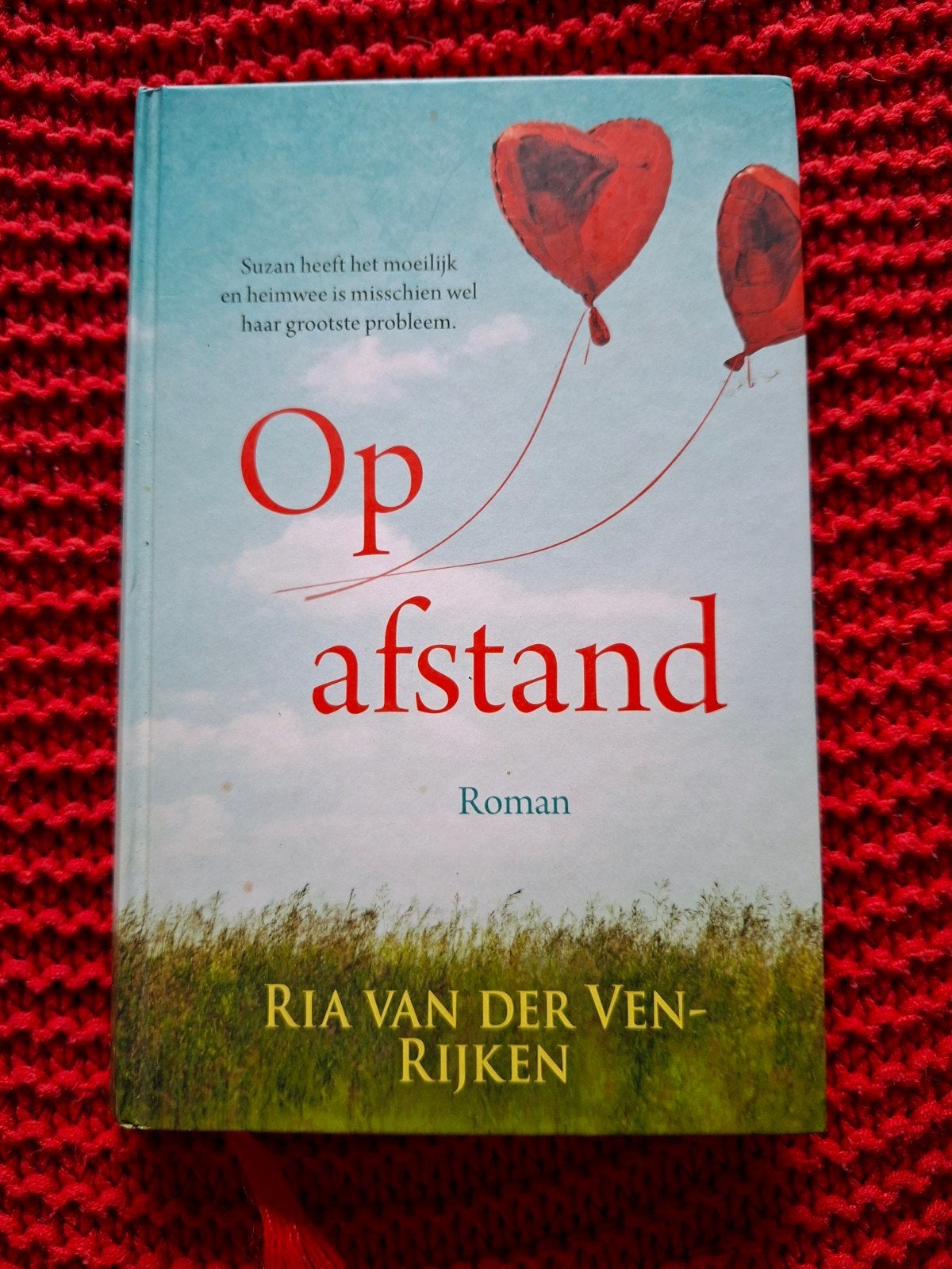 Op afstand - Ria van der Ven-Rijken (gebonden), Ophalen of Verzenden, Gelezen, Ria van der Ven-Rijken